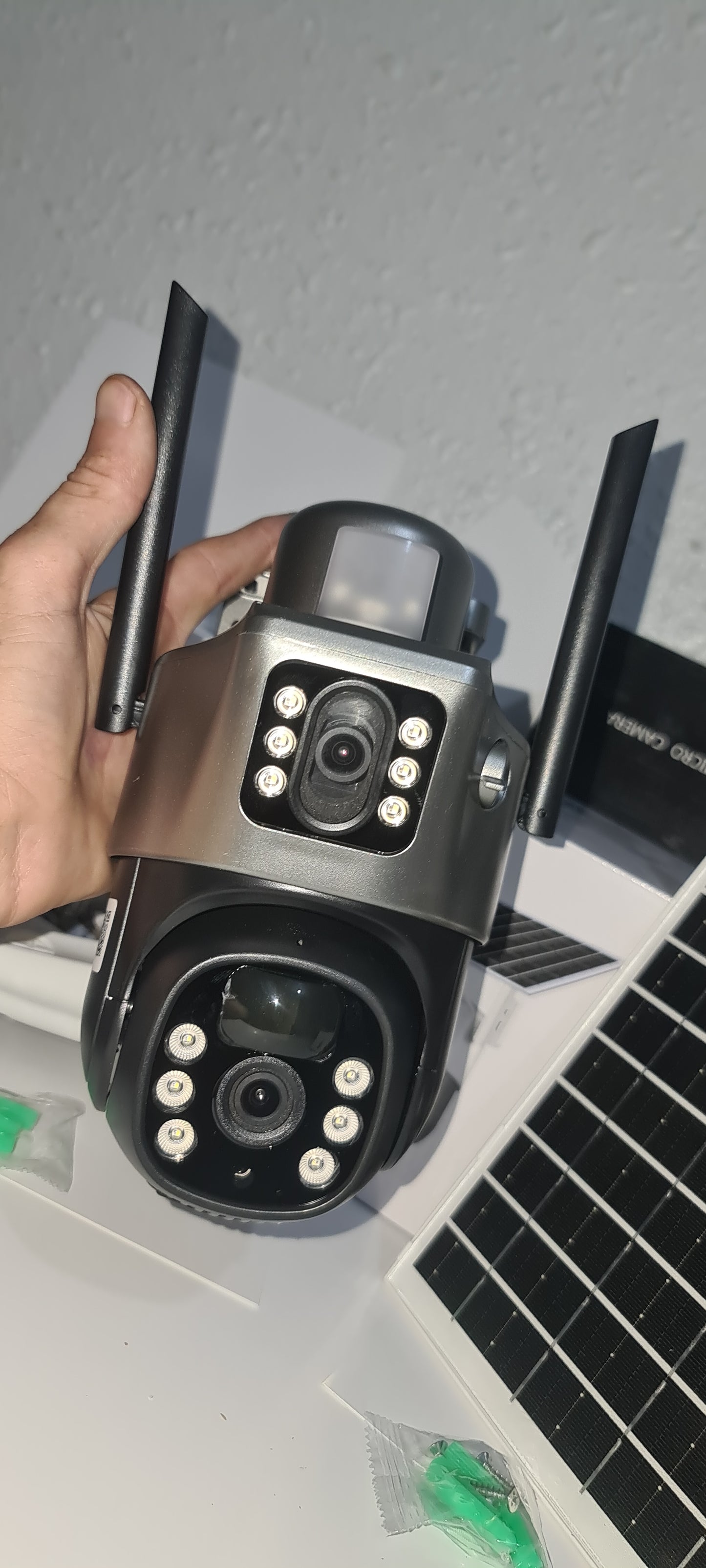 Camera 4g et batterie solaire 🇪🇦